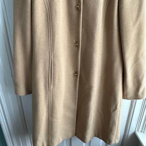 Vintage Talbots Camel Hair Coat - Picture 5 of 8